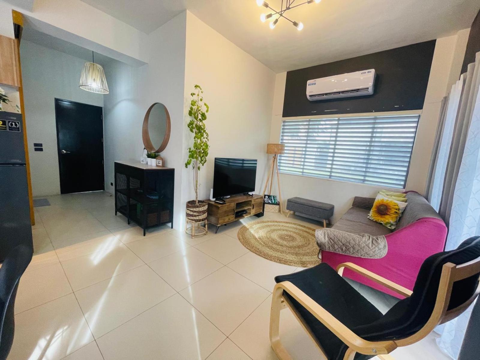 Seafront Residences Vacation Getaway San Juan  Buitenkant foto